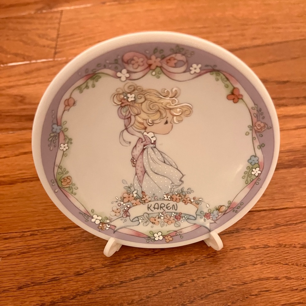 Precious Moments - Karen Plate, w/Plate Stand